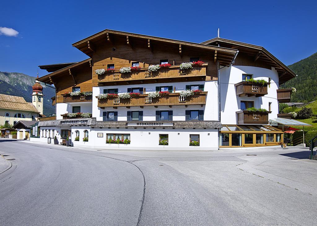 Hotel Medrazerhof Fulpmes Exterior foto